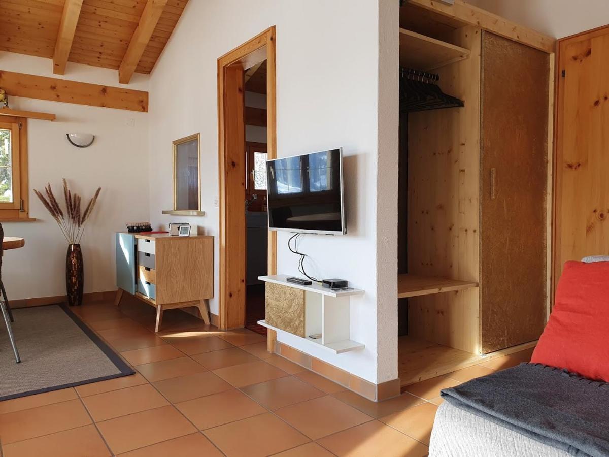 Tgampi Saura 395 Rue Apartment Lenz Luaran gambar